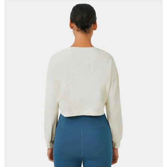 HALARA In My Feels Dropped Shoulder Long Sleeve Cropped Sports Top - Picture 4 of 9